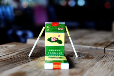 荷花细支香烟