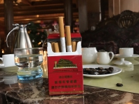 硬中华香烟
