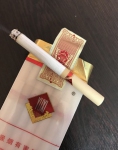 玉溪(透明)香烟品吸