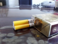 呼伦贝尔金戈铁马香烟开包