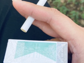 万宝路(硬绿.薄荷中国免税)