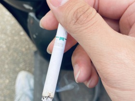 万宝路(硬绿.薄荷中国免税)