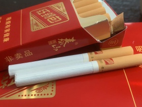 泰山(红锡包硬红)