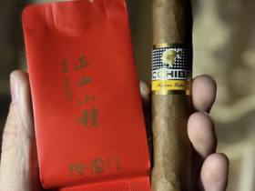 高希霸(罗布图纸盒15支装)