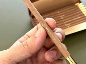 卡比龙(总裁棕色亚太版)