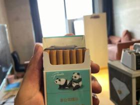 熊猫(硬经典)