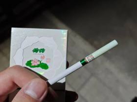 钻石(荷花绿水青山)